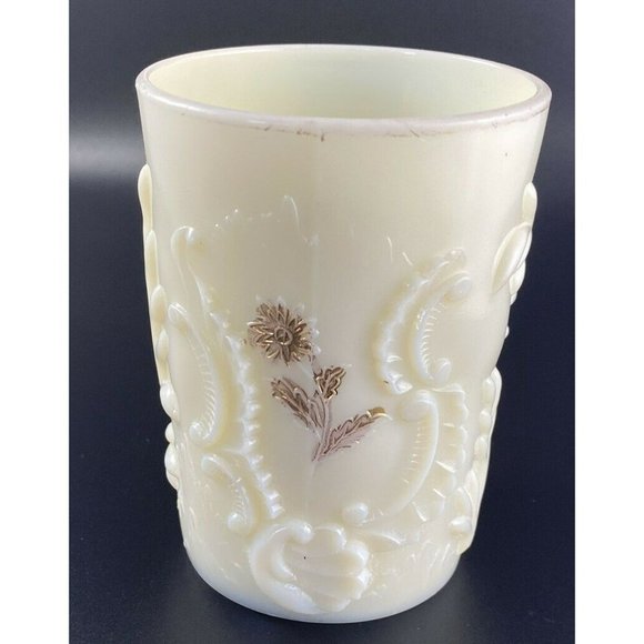 Northwood Glass Custard Louis XV with Gold Gilt Decorated Tumbler - Picture 6 of 6